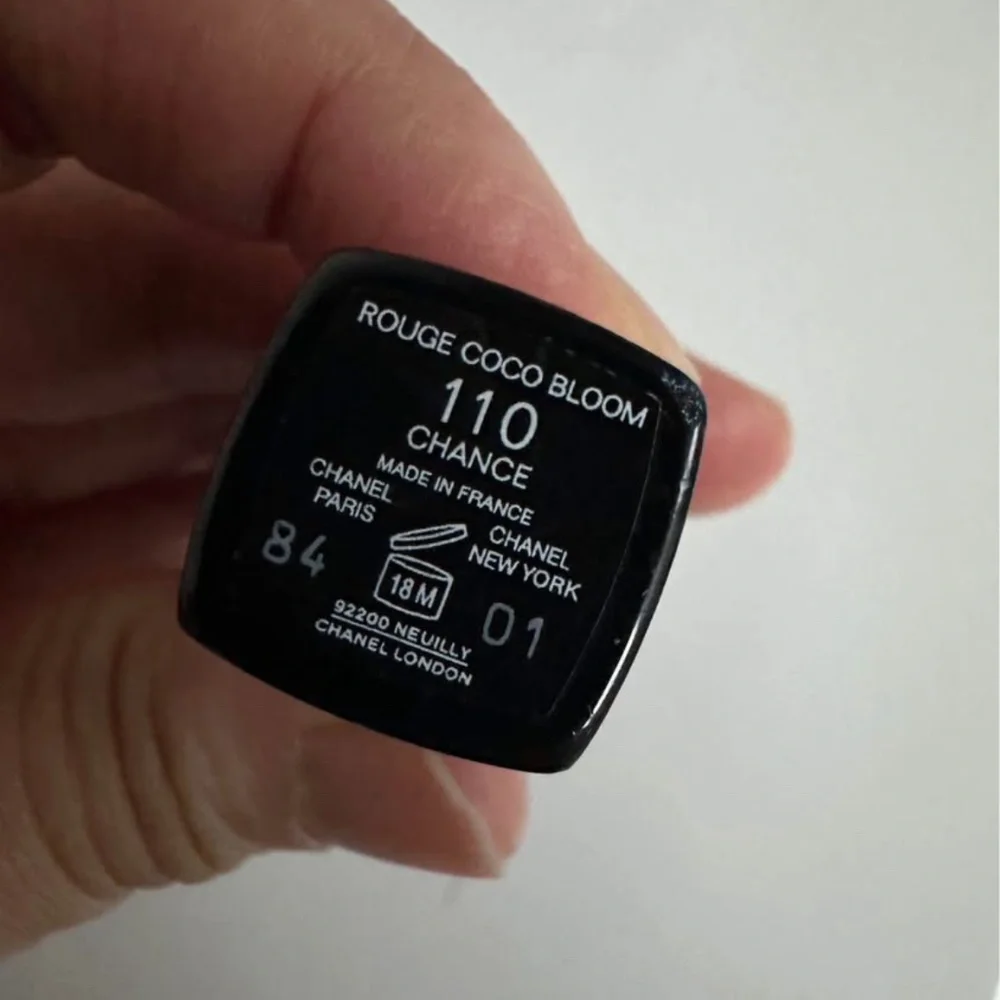 Make up - Picture 3 of 8